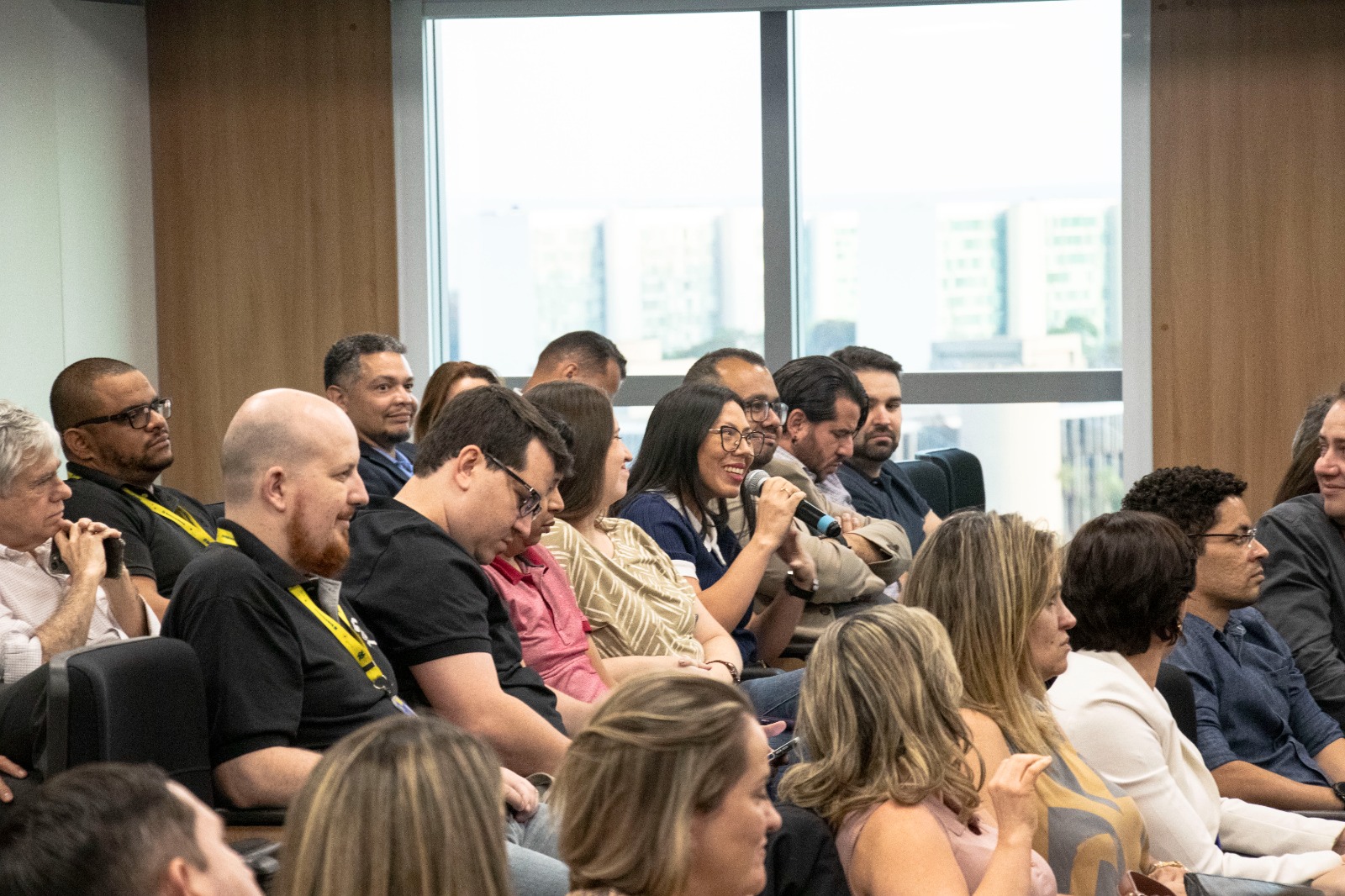 Rede Clipping: ANABB CONVERSA COM MAIS DE 200 GERENTES DO BB EM BRASÍLIA
